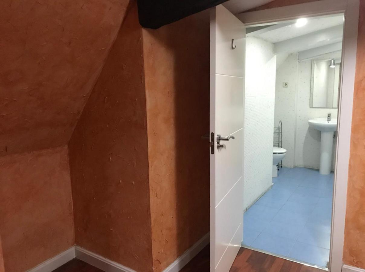 Chale Barajas Escala Hotel Madrid Ngoại thất bức ảnh