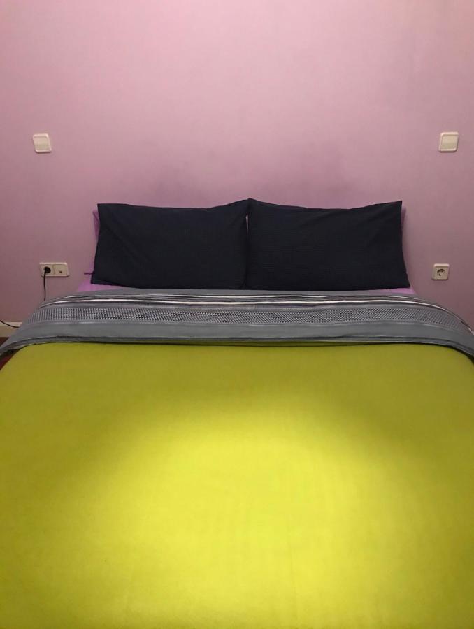 Chale Barajas Escala Hotel Madrid Ngoại thất bức ảnh