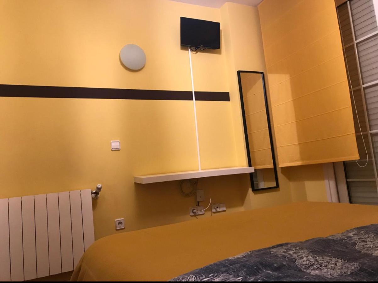 Chale Barajas Escala Hotel Madrid Ngoại thất bức ảnh