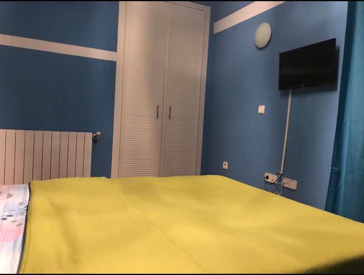Chale Barajas Escala Hotel Madrid Ngoại thất bức ảnh